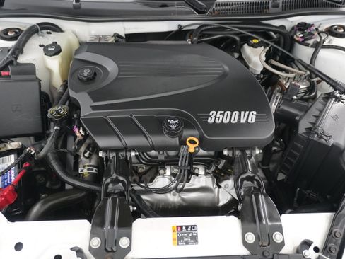 Used 2011 Chevrolet Impala LT w/ Luxury Edition Package image 27