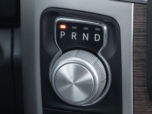 Used 2019 RAM 1500 Laramie w/ Convenience Group image 33