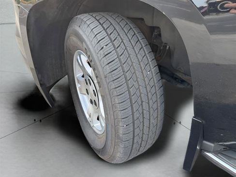 Used 2015 Chevrolet Suburban LTZ w/ Max Trailering Package image 38