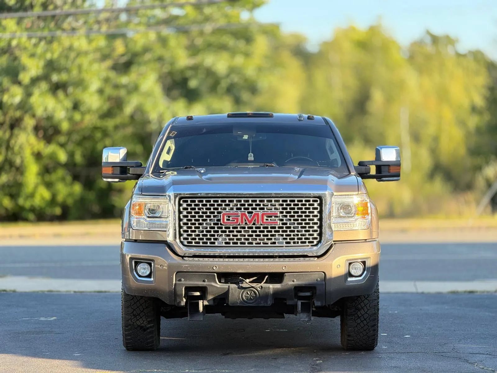 Used 2015 GMC Sierra 2500 Denali w/ Duramax Plus Package AWD/4WD image 26