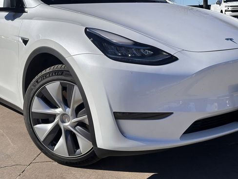 Used 2023 Tesla Model Y Long Range image 4