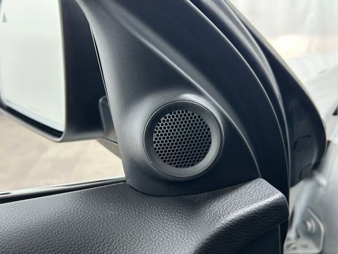 Used 2020 Jeep Grand Cherokee Limited w/ Luxury Group II image 27