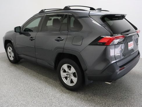 Used 2021 Toyota RAV4 XLE FWD image 9