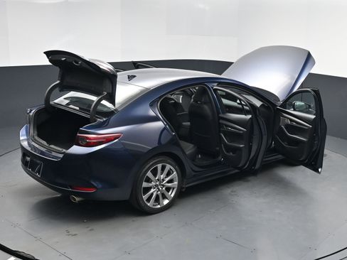 Used 2021 MAZDA MAZDA3 s image 18