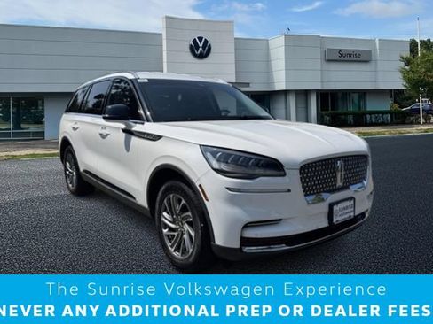 Used 2023 Lincoln Aviator AWD w/ Elements Package image 1