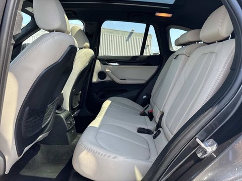 Used 2019 BMW X1 sDrive28i FWD image 26