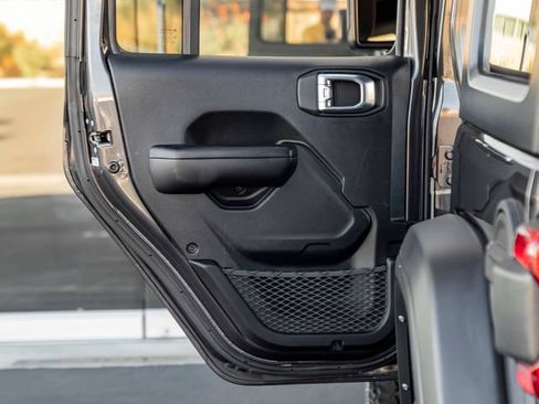Used 2021 Jeep Wrangler Unlimited Sport AWD/4WD image 26