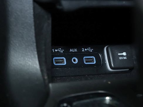 Used 2021 Jeep Grand Cherokee Limited w/ Trailer Tow Group IV image 27