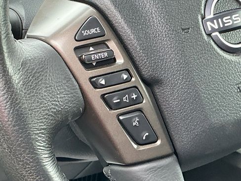 Used 2024 Nissan Titan SV w/ SV Bronze Edition Package image 5