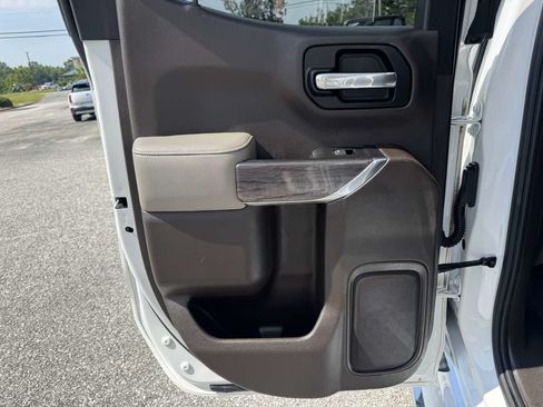 Used 2020 Chevrolet Silverado 1500 LTZ w/ LTZ Plus Package AWD/4WD image 27