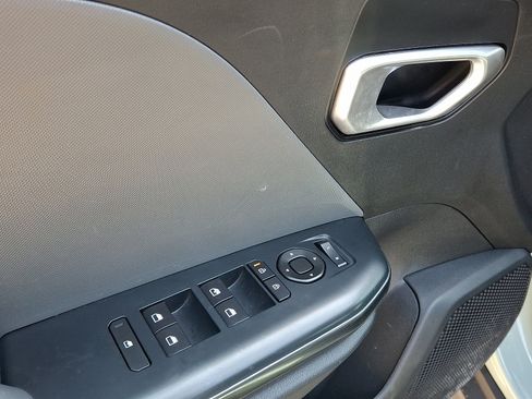 Used 2025 Kia K4 FWD image 12
