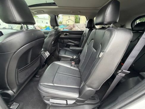 Used 2024 Kia Sorento X-Line EX AWD/4WD image 18