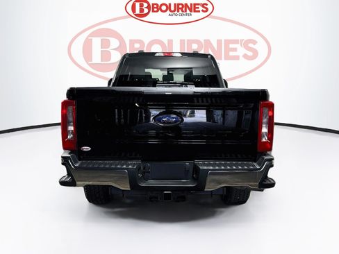 Used 2025 Ford F250 XLT AWD/4WD image 9