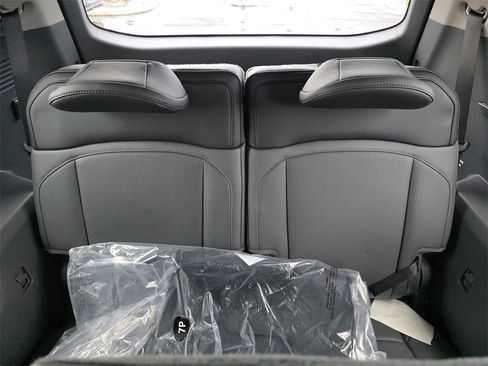 New 2026 Kia EV9 Light image 19