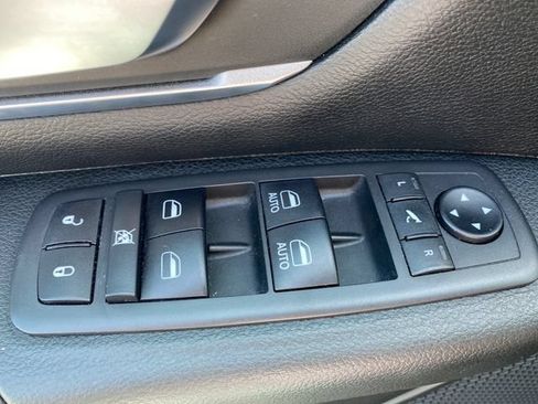 Used 2019 RAM 1500 Big Horn AWD/4WD image 17