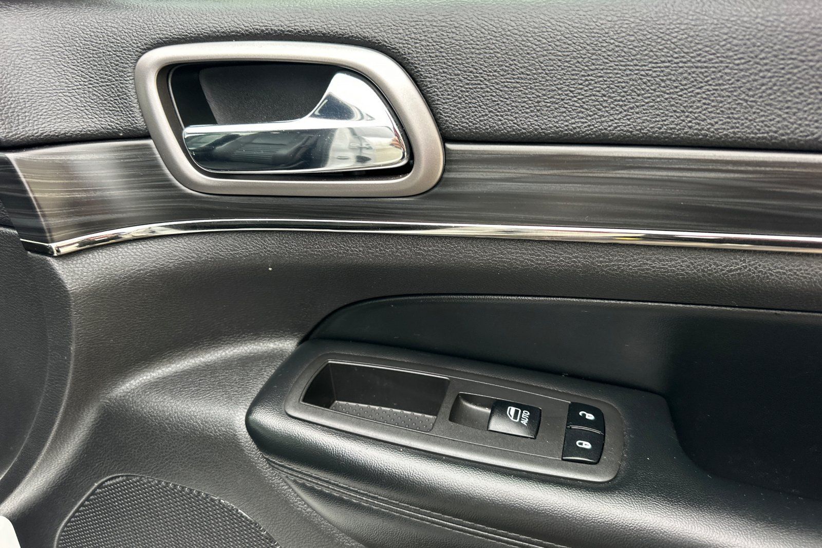 Used 2021 Jeep Grand Cherokee Limited X AWD/4WD image 22