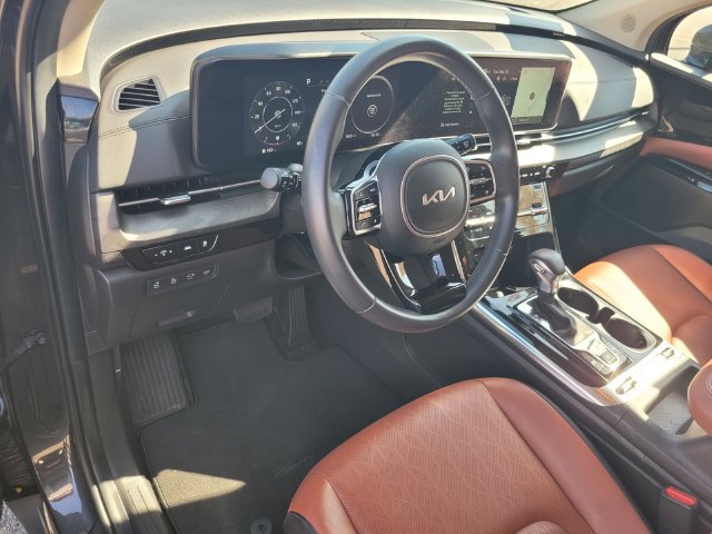 Used 2024 Kia Carnival SX FWD image 9