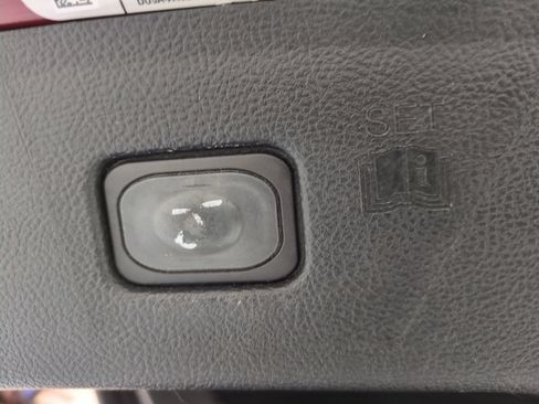 Used 2018 Ford Edge SEL w/ Equipment Group 201A AWD/4WD image 14