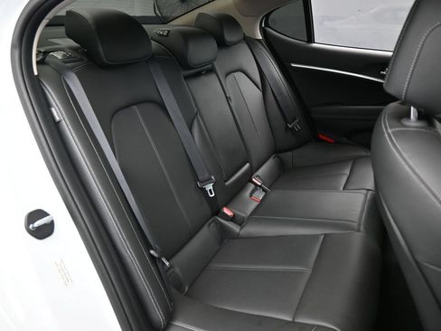 Used 2025 Genesis G70 2.5T RWD image 45