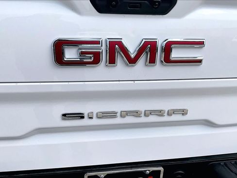 Used 2026 GMC Sierra 1500 SLT AWD/4WD image 31