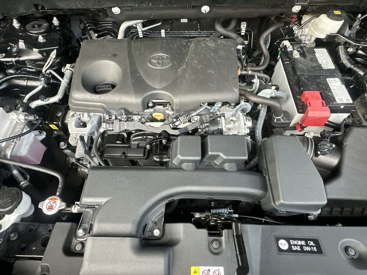 Used 2025 Toyota RAV4 XLE FWD image 12