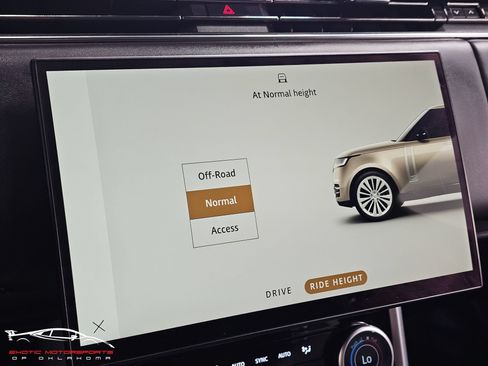 Used 2023 Land Rover Range Rover SE AWD/4WD image 38