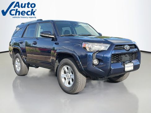 Used 2022 Toyota 4Runner SR5 Premium w/ Moonroof Package AWD/4WD image 1