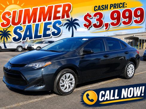 Used 2018 Toyota Corolla LE FWD image 2