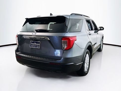 Used 2022 Ford Explorer XLT AWD/4WD image 12