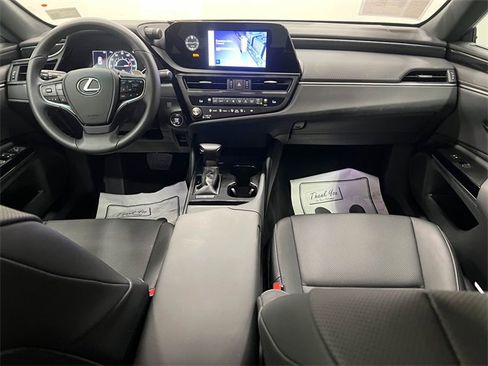 Certified 2025 Lexus ES 350 image 14