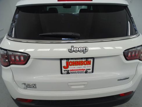 Used 2022 Jeep Compass Latitude w/ Sun and Sound Group image 21