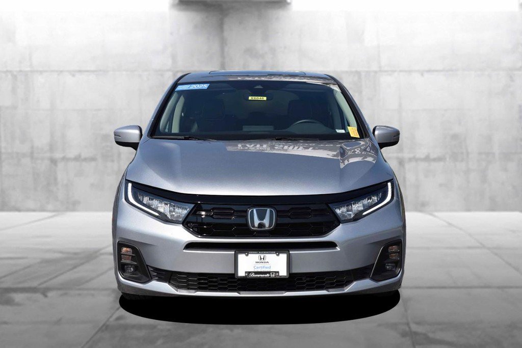 Certified 2026 Honda Odyssey Touring image 4