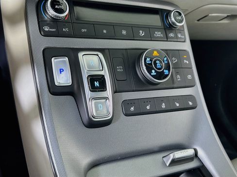 Used 2023 Hyundai Palisade Limited AWD/4WD image 17