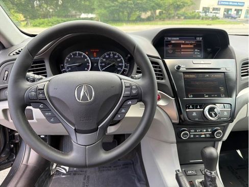 Used 2016 Acura ILX FWD image 13