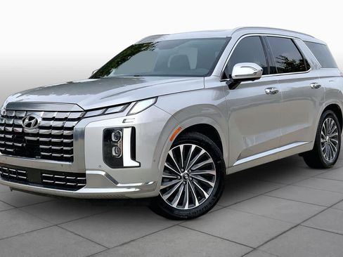 Used 2024 Hyundai Palisade Calligraphy FWD image 1