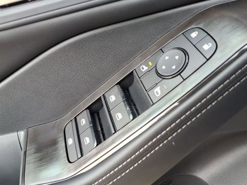 New 2026 Nissan Rogue SV image 17