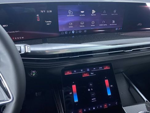 New 2026 Cadillac Escalade V w/ LPO, ONYX Package AWD/4WD image 4