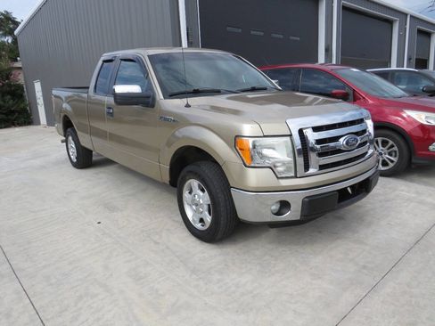 Used 2012 Ford F150 XLT RWD image 2