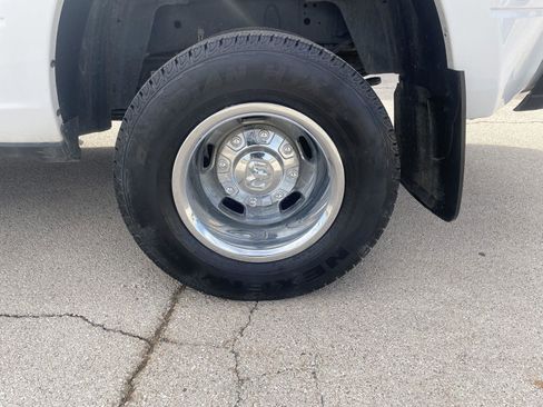 Used 2024 RAM 3500 Big Horn image 31