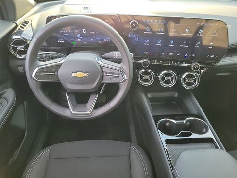 New 2026 Chevrolet Blazer EV LT image 4