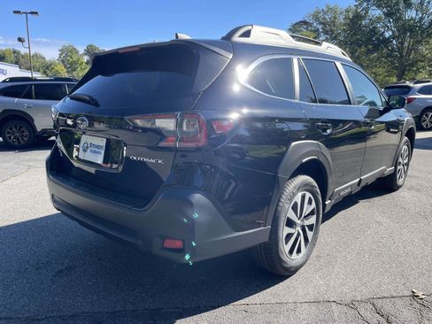 New 2025 Subaru Outback Premium image 3