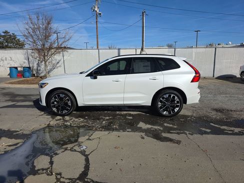 New 2026 Volvo XC60 B5 Ultra w/ Protection Package Premier image 16