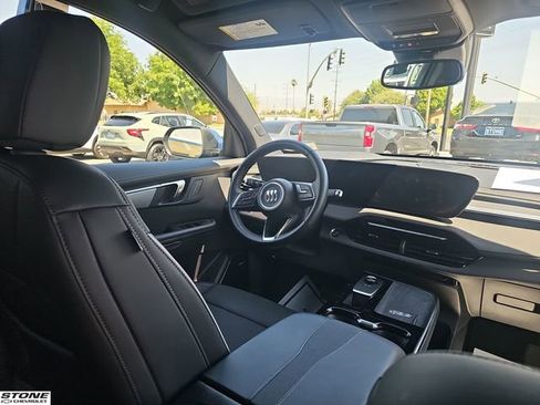Certified 2025 Buick Enclave Preferred FWD image 29