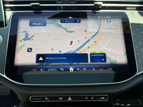 Used 2025 Mercedes-Benz E 350 Sedan image 37