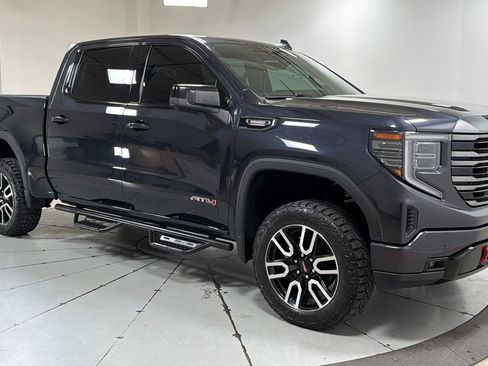 Used 2023 GMC Sierra 1500 AT4 w/ Technology Package image 3