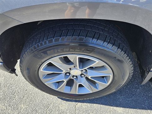 Used 2021 Chevrolet Silverado 1500 High Country w/ Safety Package II image 19