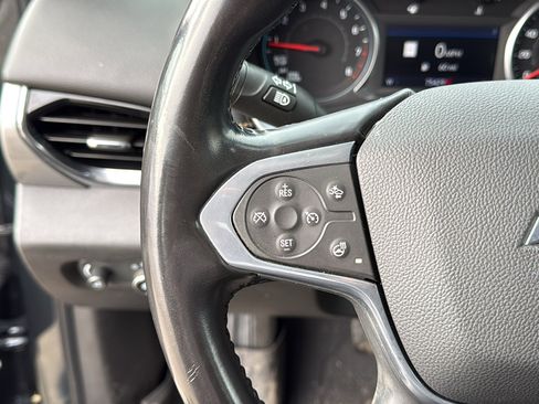 Used 2021 Chevrolet Traverse RS image 16