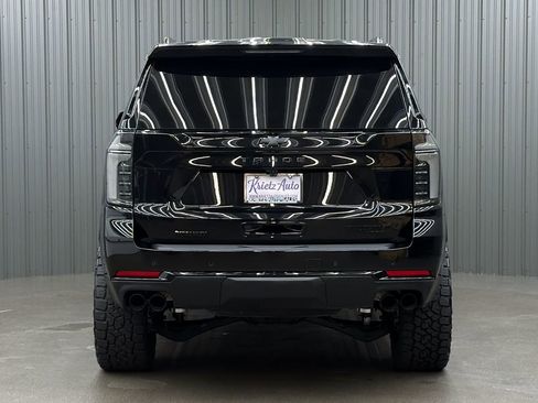Used 2025 Chevrolet Tahoe Z71 w/ Comfort Package image 4