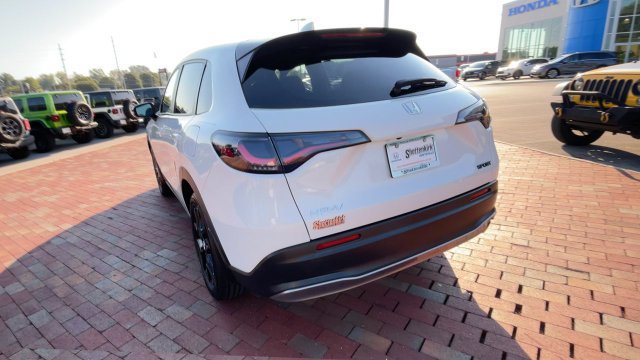Certified 2024 Honda HR-V Sport image 8