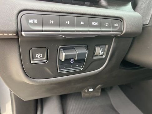Certified 2024 Cadillac Escalade Sport w/ LPO, ONYX Package AWD/4WD image 15